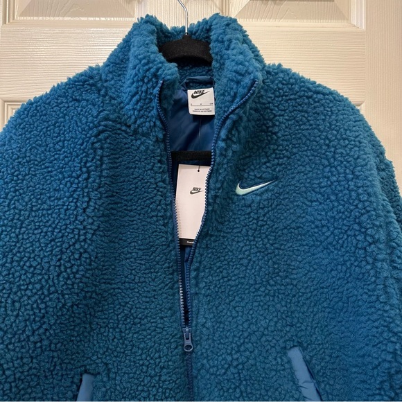 Nike Women's Blue Sportswear Swoosh Plush Jacket - Picture 8 of 10